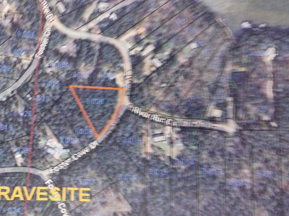2nd image of 30 Foster Cove Dr