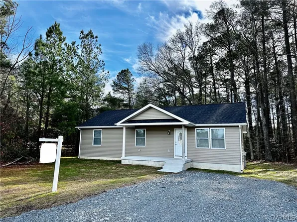 22 Currioman Ct, Montross, VA 22520
