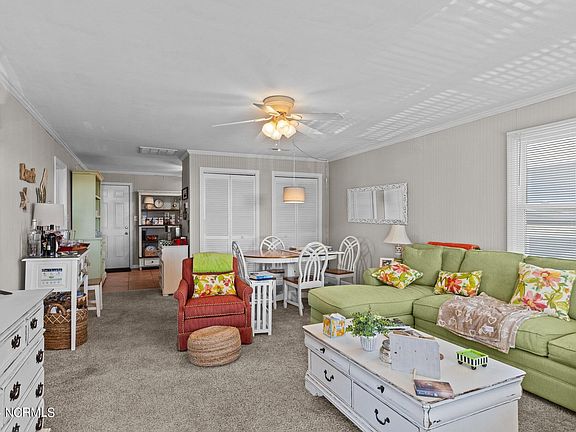 4th image of 211 Club Colony Drive