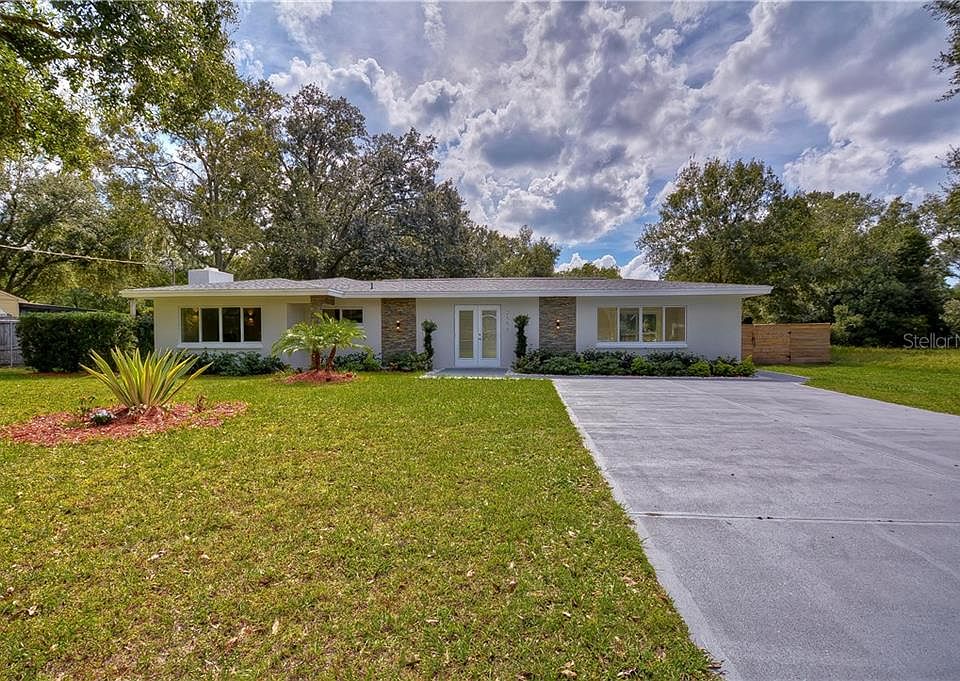 1st image of 2556 Lake Ellen Dr