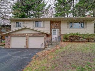 216 Thompson St, Verona, WI 53593