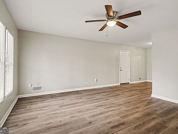 3rd image of 2328 Emerald Lake Ct