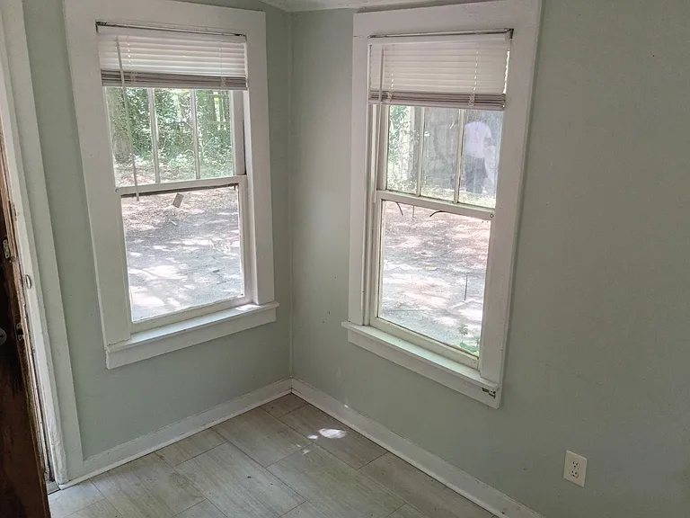 1450 Kingston Rd — Photo 38
