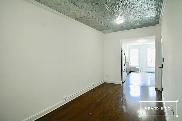 Rented by Grand & Co. | media 29