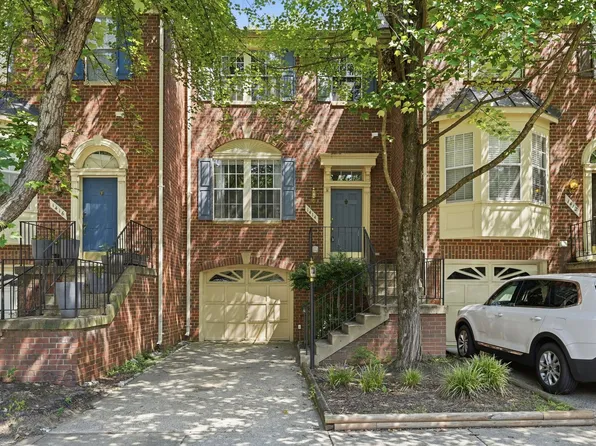1414 Park Garden Ln, Reston, VA 20194