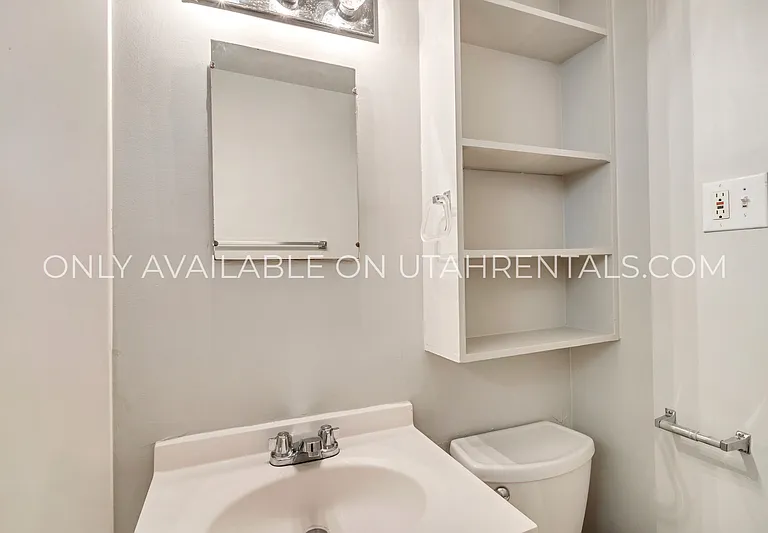 511 N 100 W #8 — Photo 8