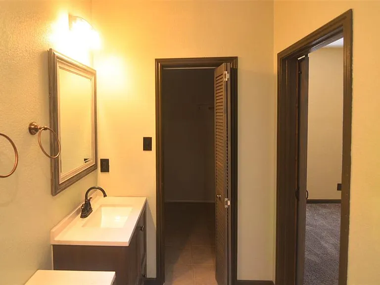 16402 Malden Dr — Photo 15