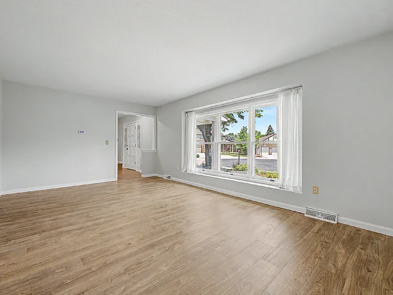 10074 E Lake Dr — Photo 12