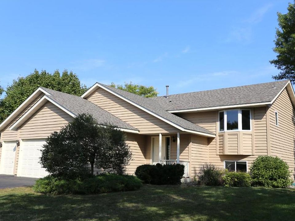 1st image of 1356 Woodlawn Cir