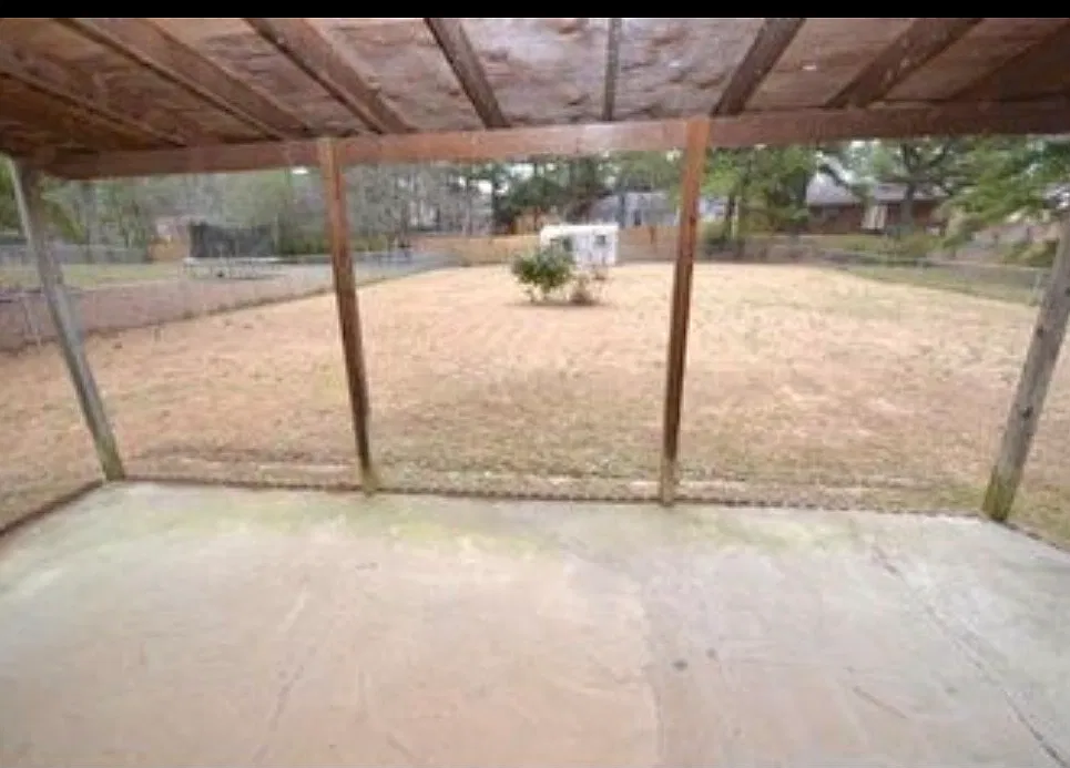 3 bed, 1350 sqft, $1,800 — Photo 3