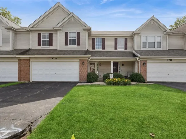 5721 Wildspring Dr, Lake In The Hills, IL 60156