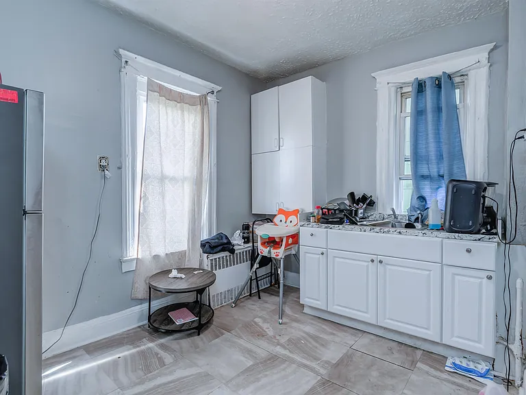 164 Highland Ave #5 — Photo 8