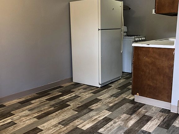 3rd image of 501 W Saunders Ave APT 6