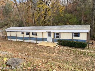 2315 E Wolf Valley Rd, Clinton, TN 37716