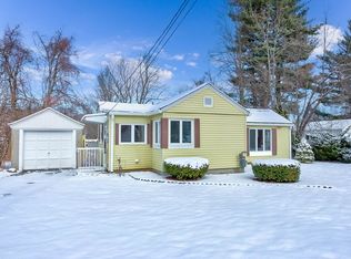 28 Prouty Ln, Worcester, MA 01602