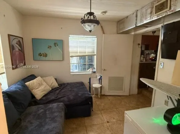 2305 NE 135th Ter, North Miami Beach, FL 33181