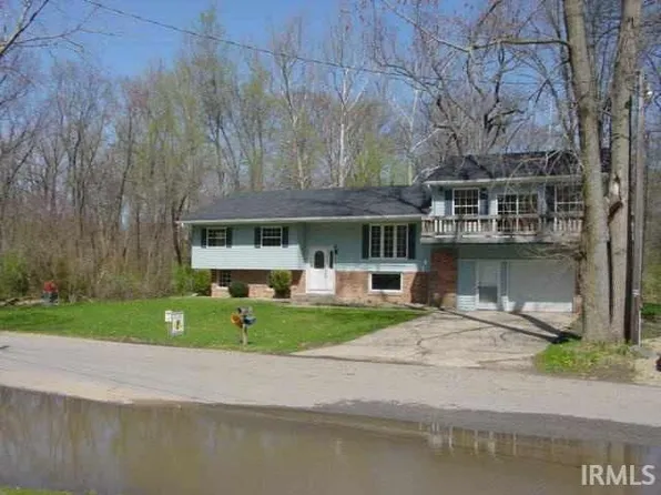 30947 Creekwood Ter, Osceola, IN 46561