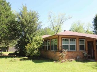 402 Stadium St, Kirbyville, TX 75956
