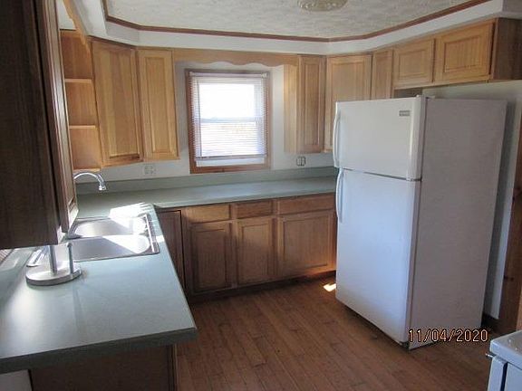 5th image of 39 Winegard St