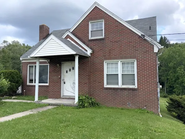 1047 W Main St, Somerset, PA 15501