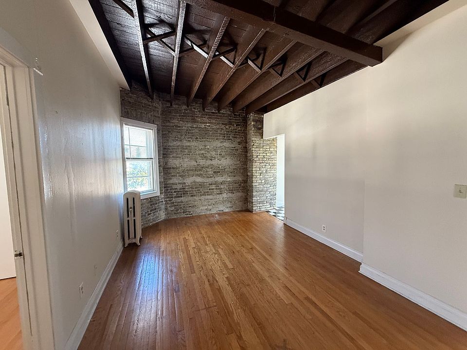 1st image of 1210-12 N Van Buren St #3