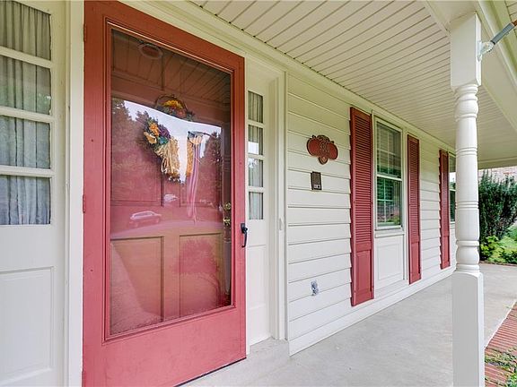 4th image of 9301 Lyndonway Dr