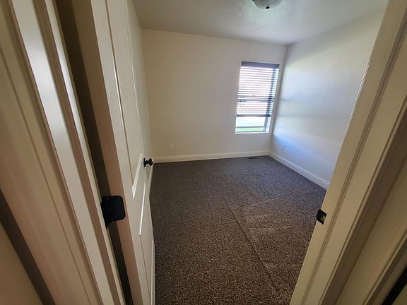 4th image of 3942 E Marble Dr
