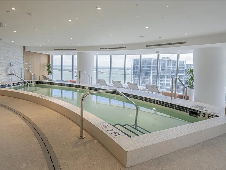 300 Biscayne Boulevard Way #4007W — Photo 32
