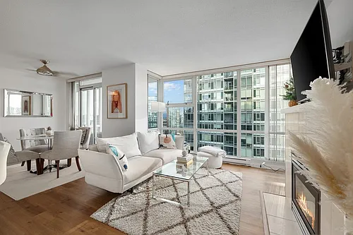 1077 Marinaside Cres #2201 Photo 1