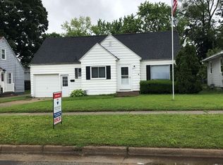 39 Oneida St SW, Wyoming, MI 49548