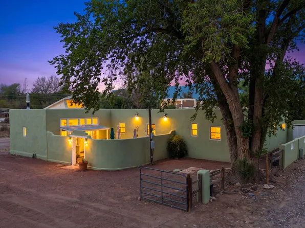 125 Walden Rd, Corrales, NM 87048