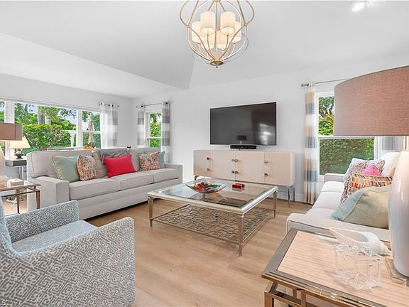 4th image of 807 Rue Deville #2.11
