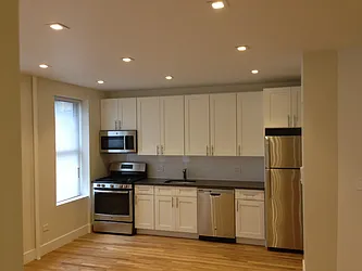 Rented by Mann Maurice A