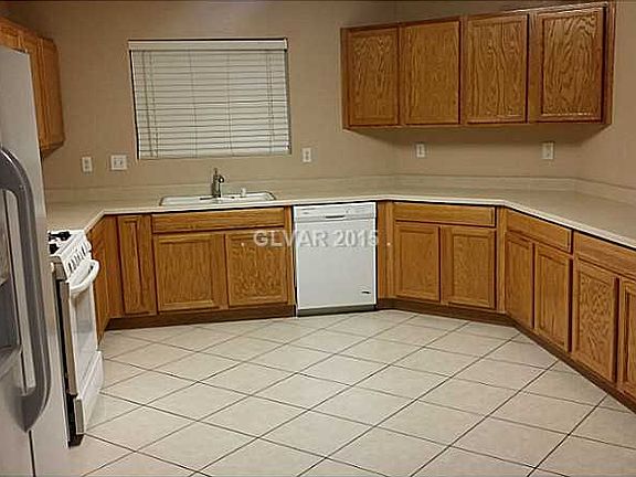 4th image of 5409 Raincreek Ave