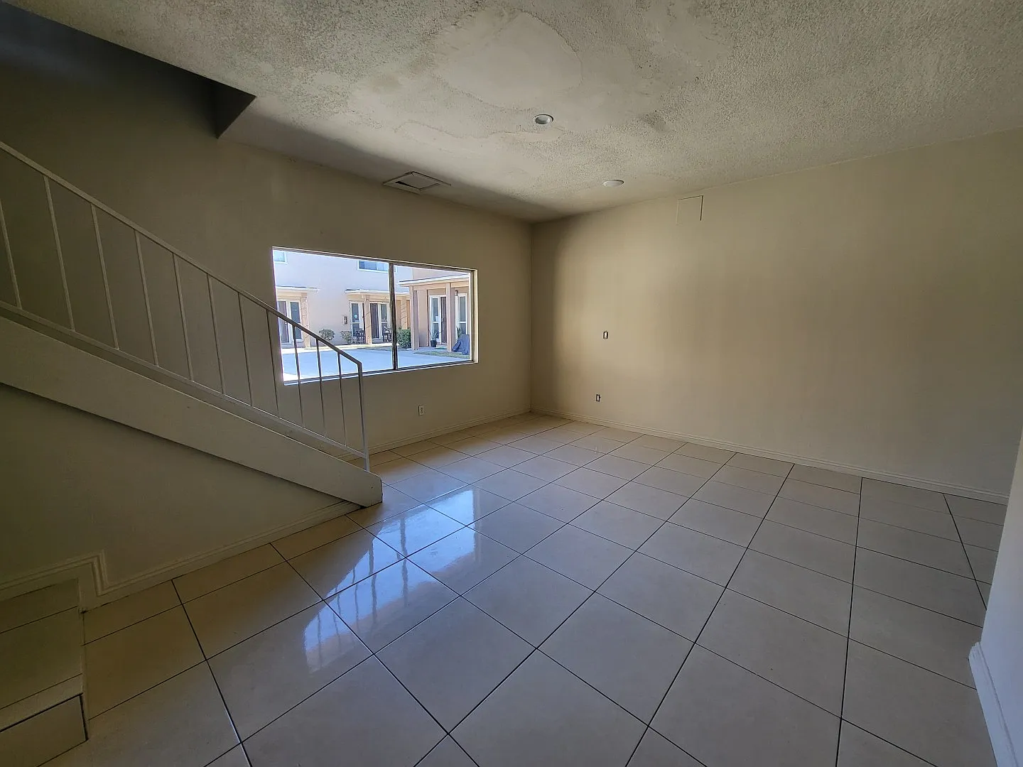 3 bed, 1.5 bath, $3,600 — Photo 3