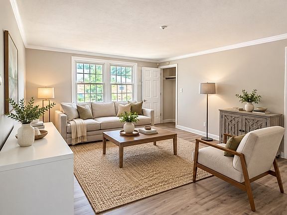 5th image of 160 Tyngsboro Rd APT 19C