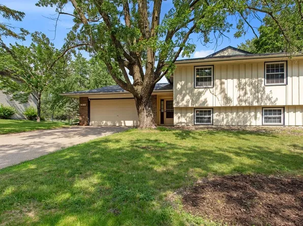 14382 Garrett Ave, Apple Valley, MN 55124
