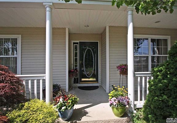 3rd image of 3 Bayberry Ct