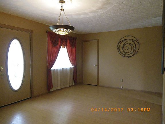 4th image of 81 Township Road 1192