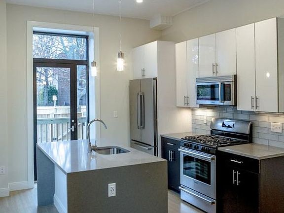 4th image of 12 Newcomb St #3