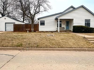 911 Walnut St, Woodward, OK, 73801