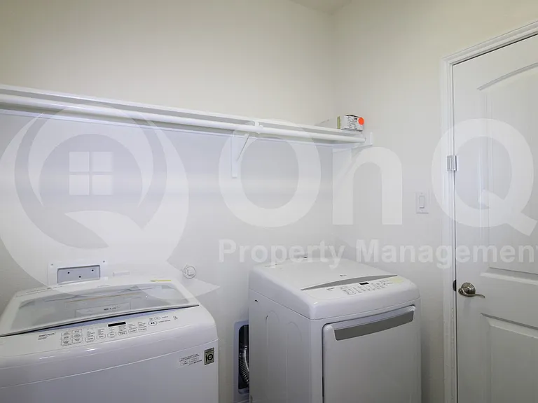 4112 Wood River Trl — Photo 15