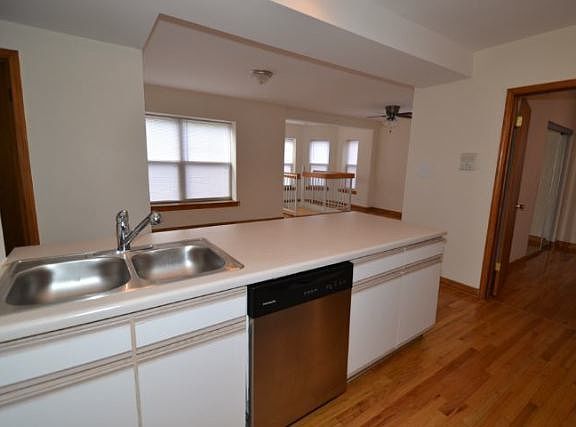 3rd image of 4929 N Kedzie Ave APT 01E