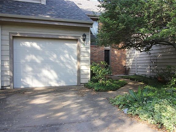 4th image of 103 Summer Place Cir