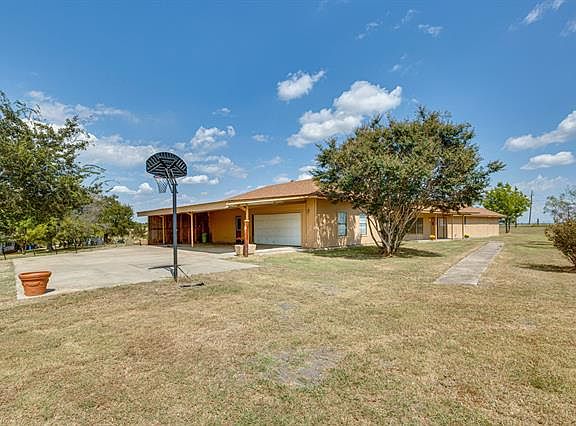 3rd image of 8797 Highview Dr