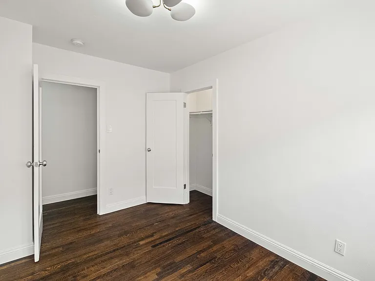 1381 S Orange Dr — Photo 13