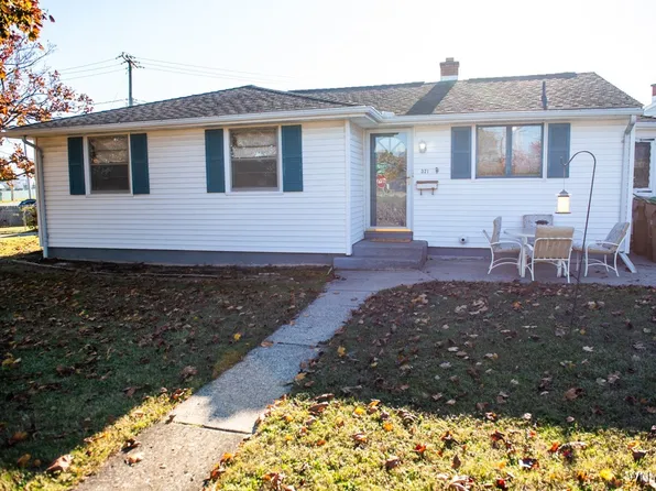 371 Ellen Dr, Cheektowaga, NY 14225