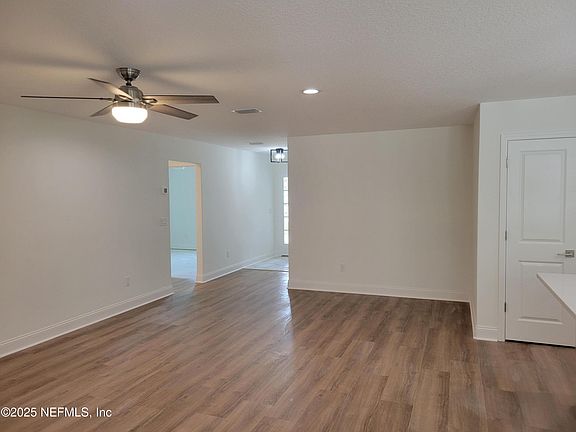 3rd image of 54356 JAMIE Drive