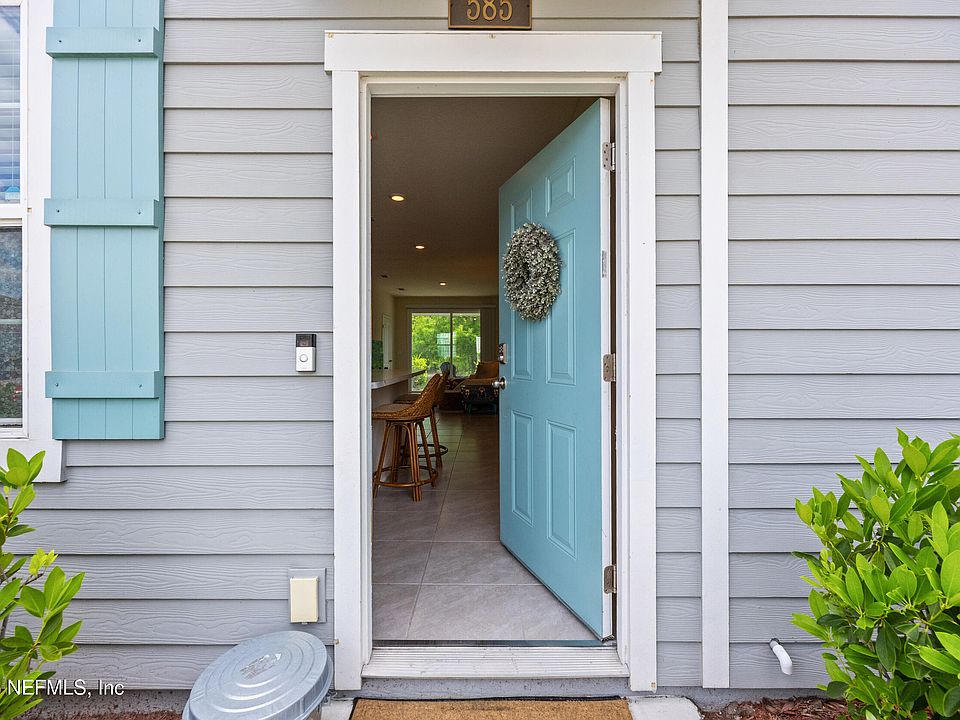 1st image of 585 RUNNING WOODS Street