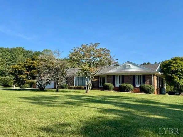 503 Woodlawn Trl, Appomattox, VA 24522